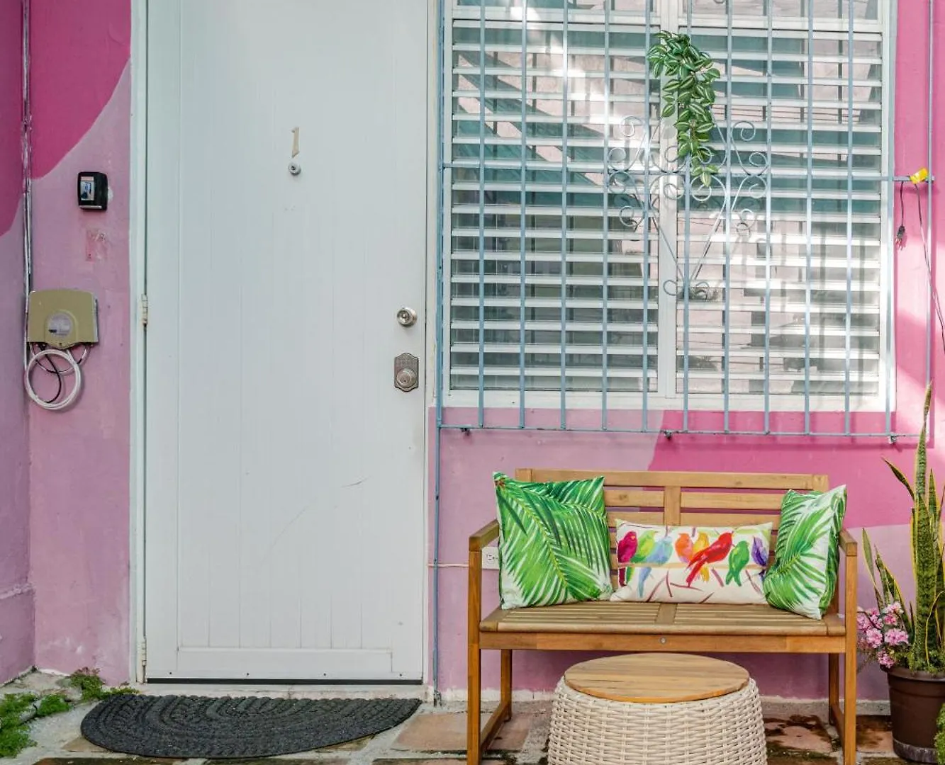 City Beach Apartments San Juan